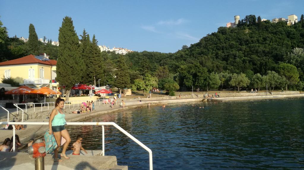 Apartments Villa Rosmarin Omišalj Kültér fotó