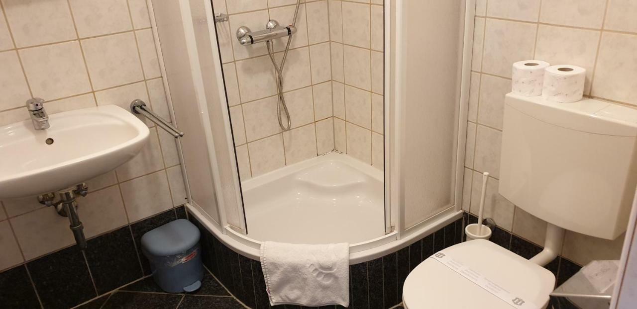 Apartments Villa Rosmarin Omišalj Kültér fotó
